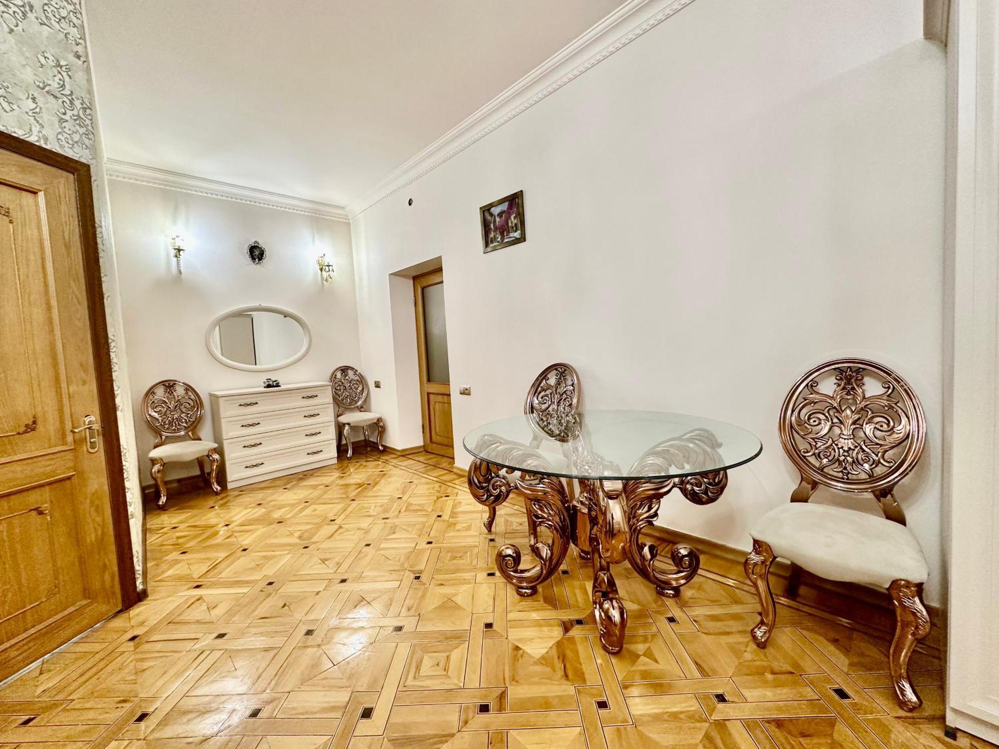 Tadevosyan Guest House Bjni Buitenkant foto