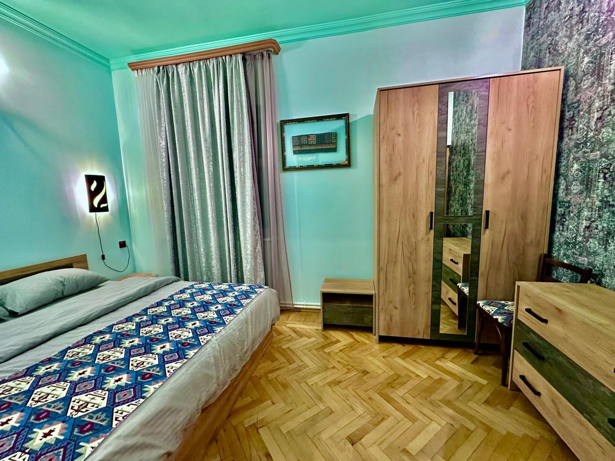 Tadevosyan Guest House Bjni Buitenkant foto